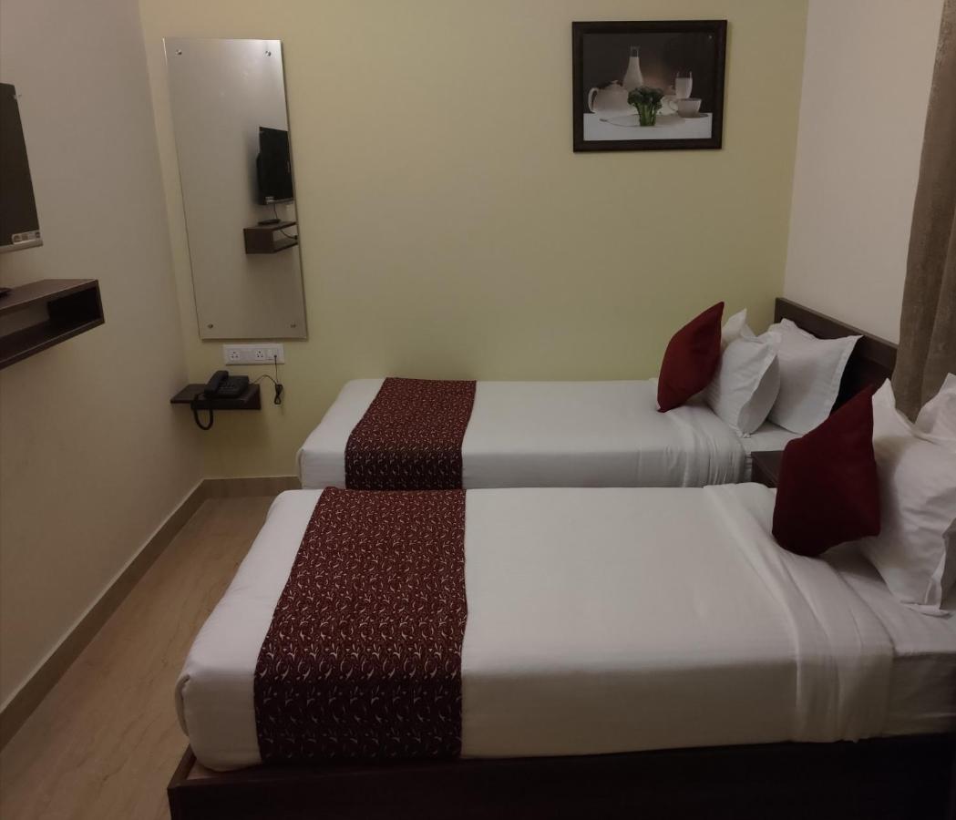 Hotel Bangalore Airport Inn, Near Kempegowda Airport, Airport Pickup & Drop Available 24X7 Devanahalli Dış mekan fotoğraf